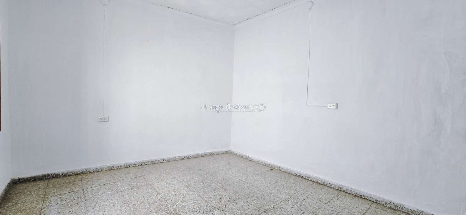 6 soveværelse Byhus til salg i Villalonga - € 99.950 (Ref: 8419251)