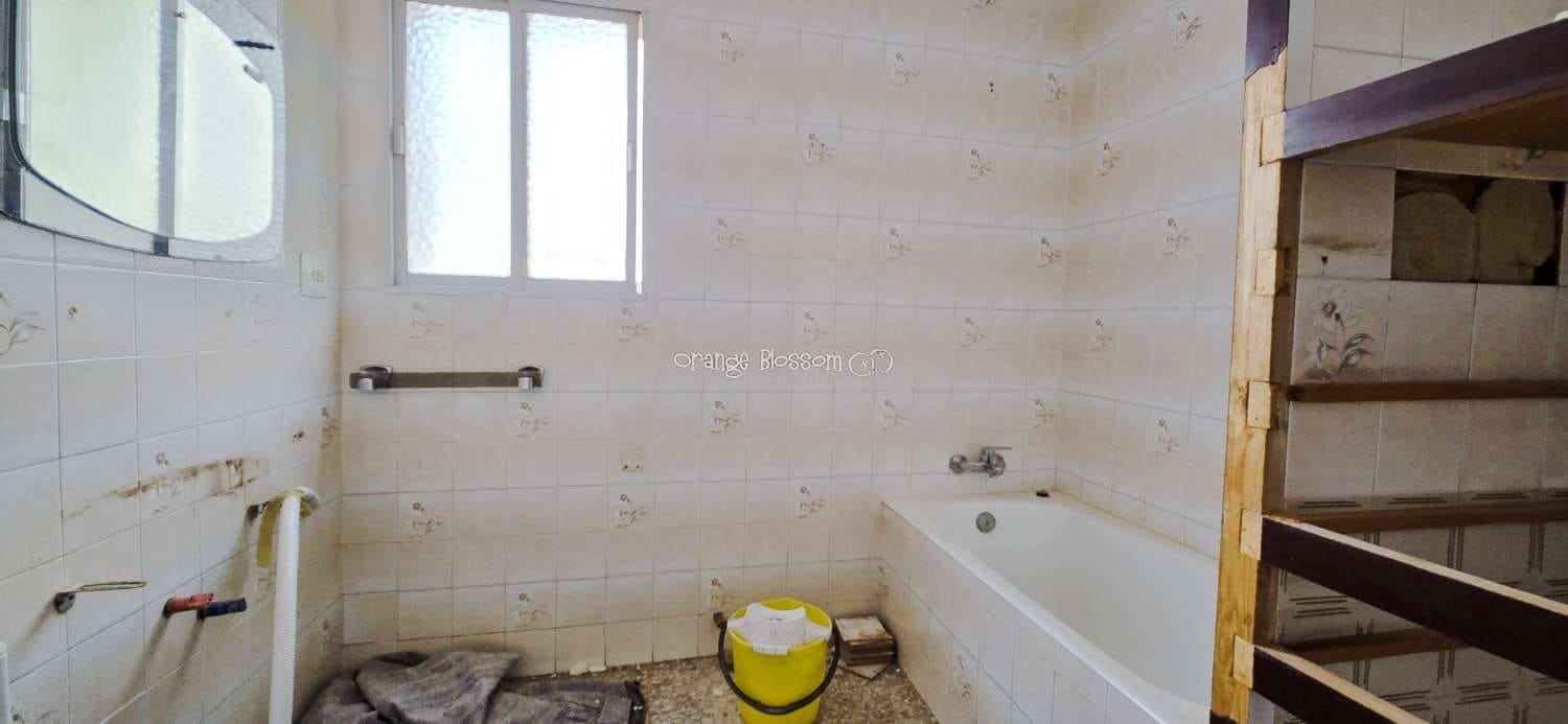 6 soveværelse Byhus til salg i Villalonga - € 99.950 (Ref: 8419251)