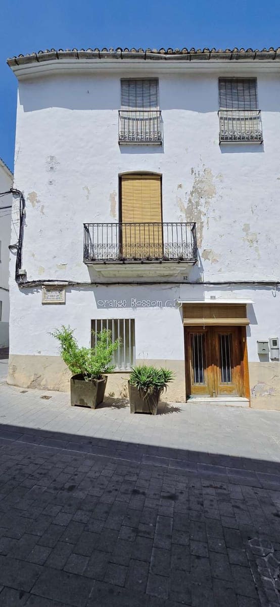 6 soveværelse Byhus til salg i Villalonga - € 99.950 (Ref: 8419251)