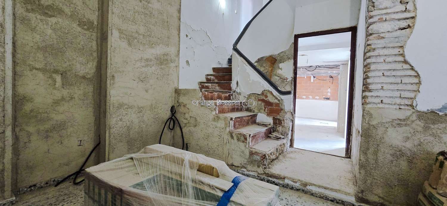 6 soveværelse Byhus til salg i Villalonga - € 99.950 (Ref: 8419251)