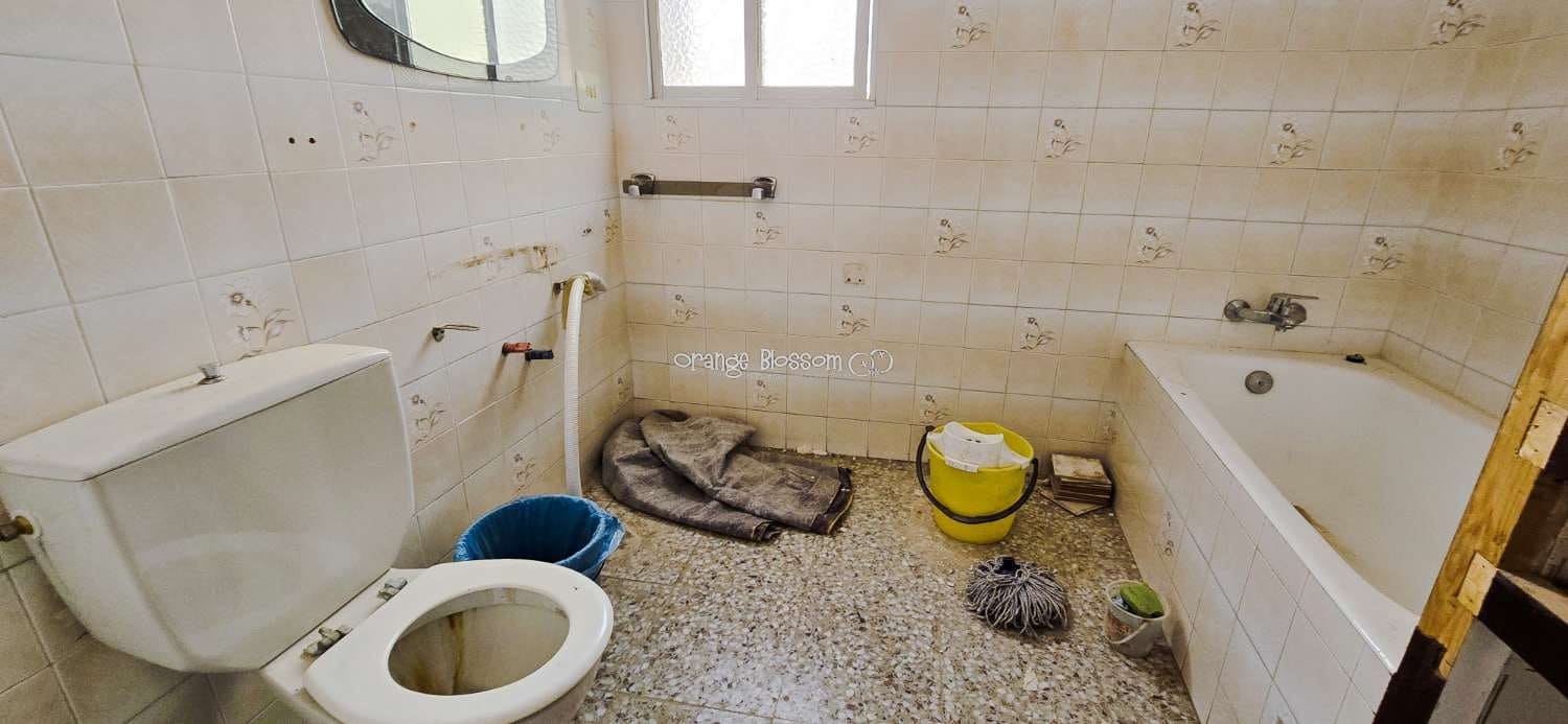 6 soveværelse Byhus til salg i Villalonga - € 99.950 (Ref: 8419251)