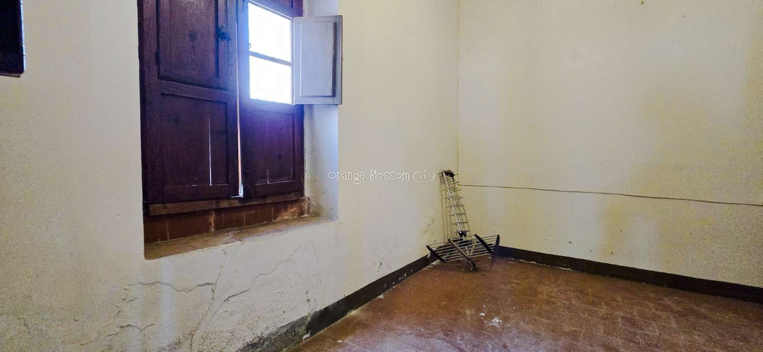 6 soveværelse Byhus til salg i Villalonga - € 99.950 (Ref: 8419251)