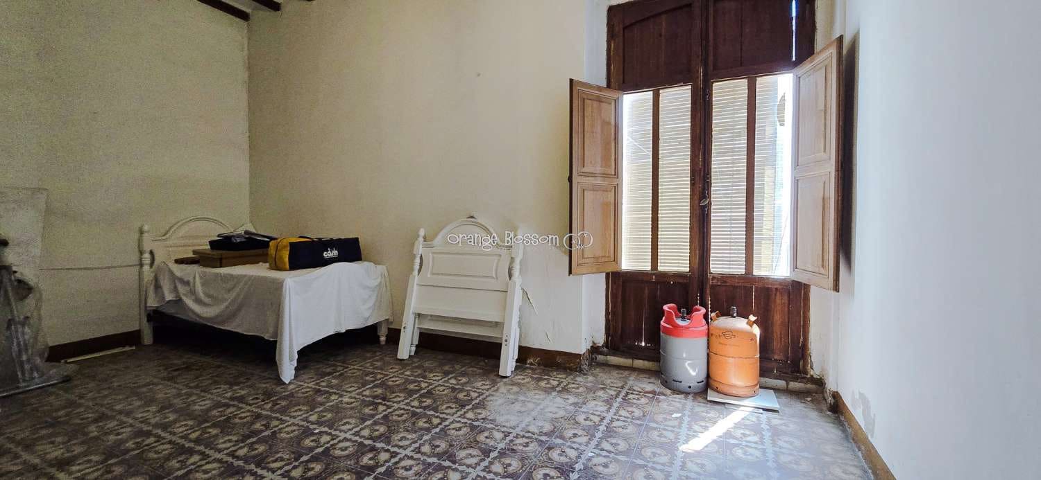 6 soveværelse Byhus til salg i Villalonga - € 99.950 (Ref: 8419251)