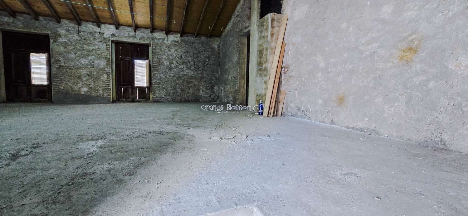 6 soveværelse Byhus til salg i Villalonga - € 99.950 (Ref: 8419251)