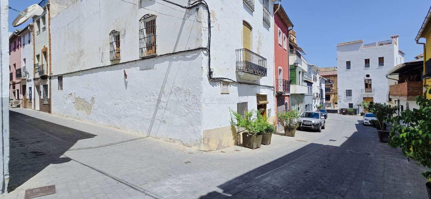 6 soveværelse Byhus til salg i Villalonga - € 99.950 (Ref: 8419251)