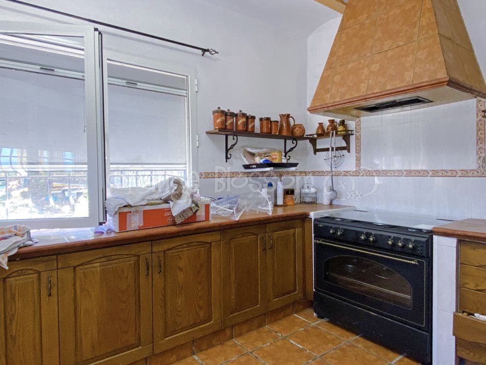 7 soveværelse Villa til salg i Benisoda - € 184.950 (Ref: 8477668)