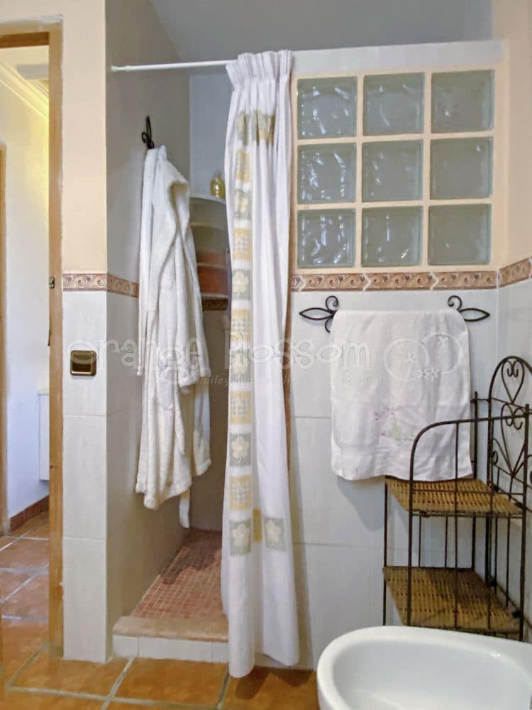 7 soveværelse Villa til salg i Benisoda - € 184.950 (Ref: 8477668)