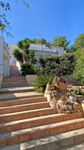 Chalet de 3 habitaciones en Llaurí en venta con piscina - 270.000 € (Ref: 8679526)