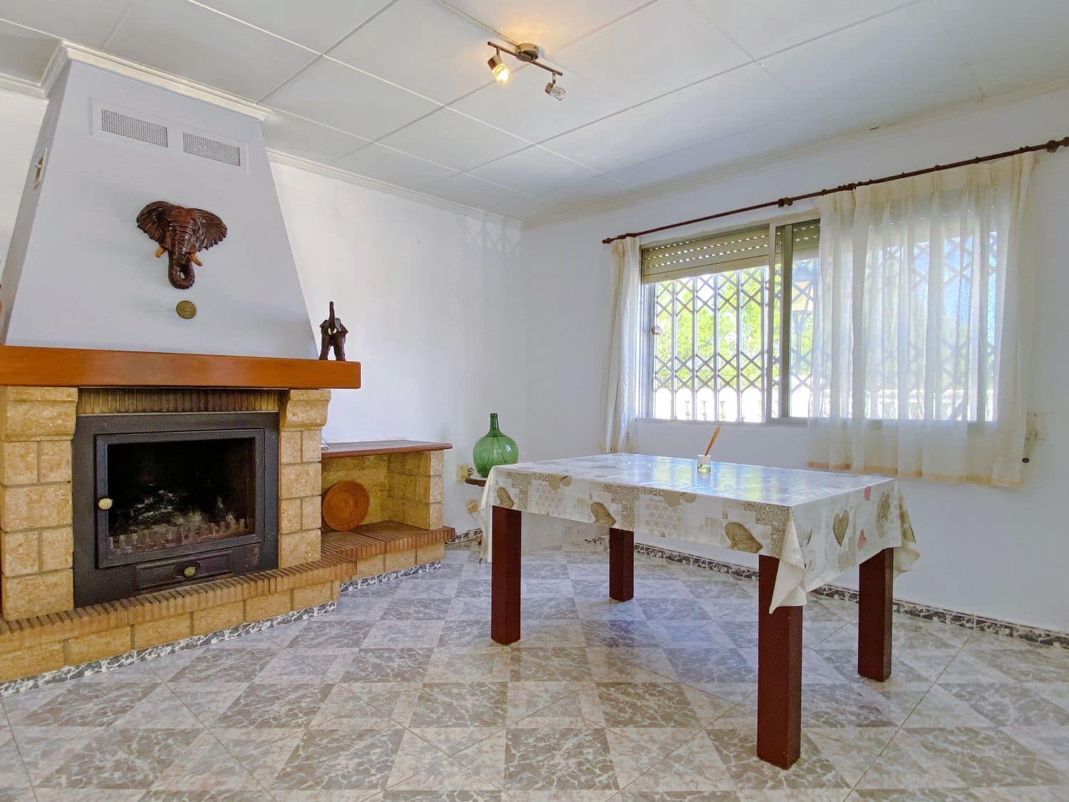 3 soveværelse Villa til salg i Llauri med swimmingpool - € 270.000 (Ref: 8679526)