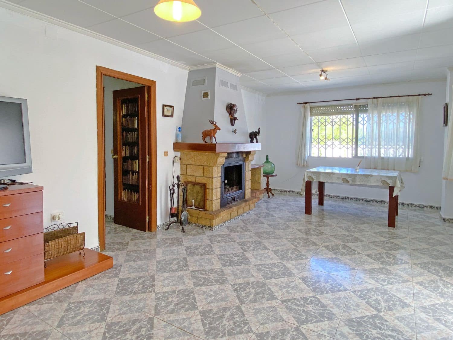 3 soveværelse Villa til salg i Llauri med swimmingpool - € 270.000 (Ref: 8679526)