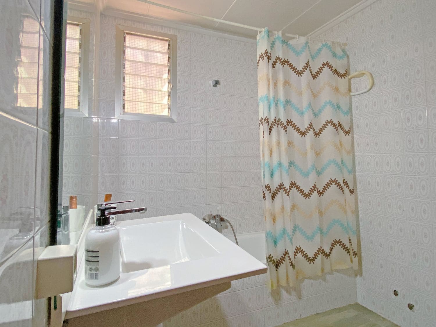 3 soveværelse Villa til salg i Llauri med swimmingpool - € 270.000 (Ref: 8679526)