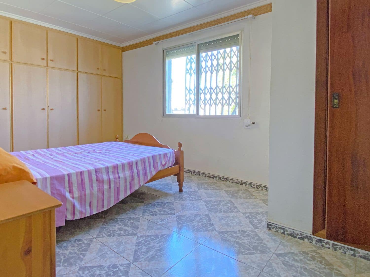 3 soveværelse Villa til salg i Llauri med swimmingpool - € 270.000 (Ref: 8679526)