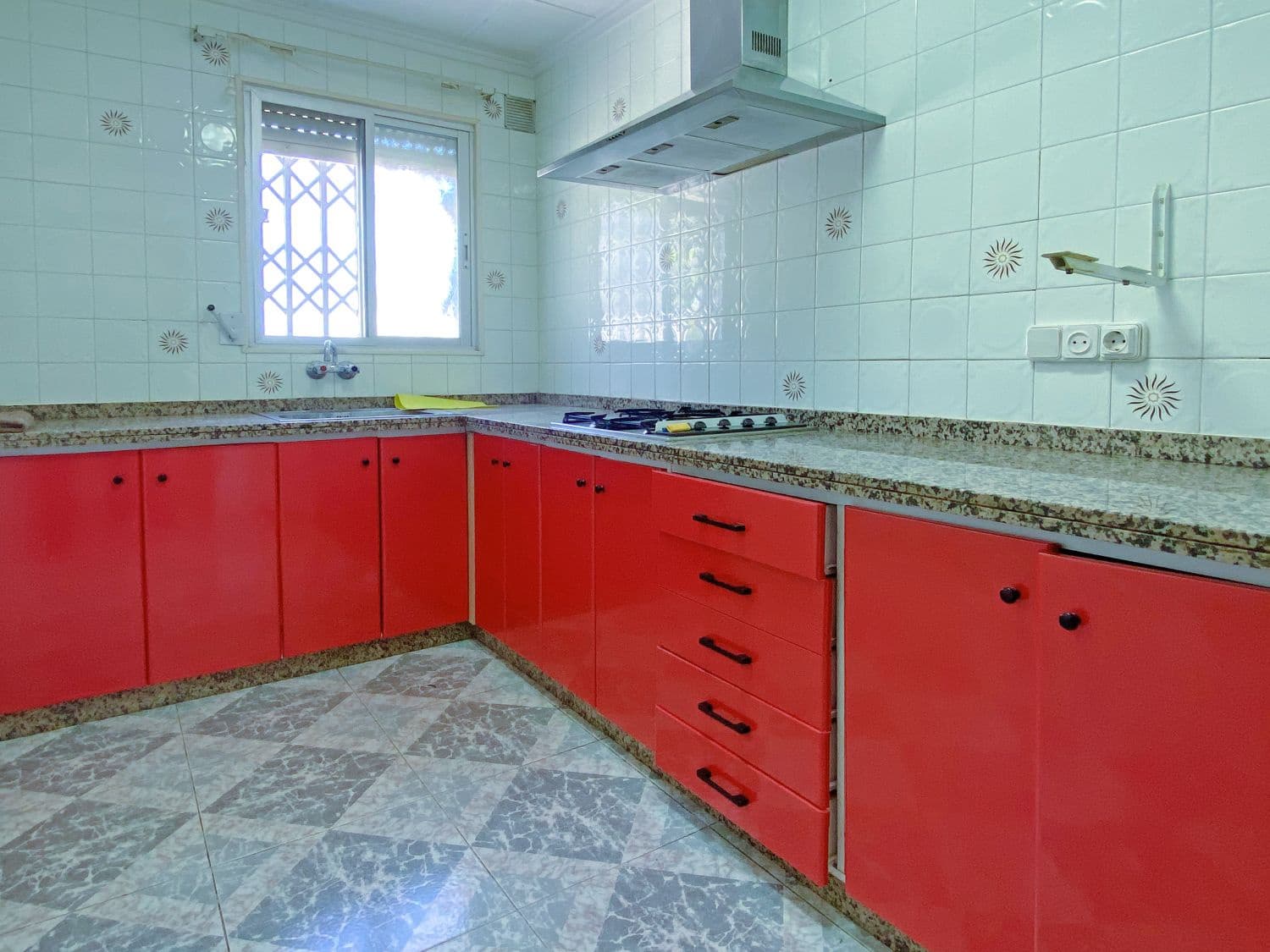 3 soveværelse Villa til salg i Llauri med swimmingpool - € 270.000 (Ref: 8679526)