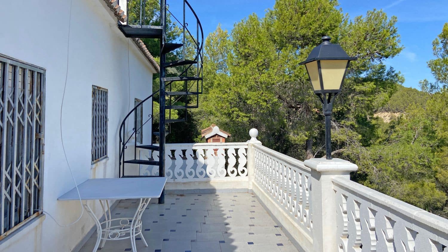 3 soveværelse Villa til salg i Llauri med swimmingpool - € 270.000 (Ref: 8679526)