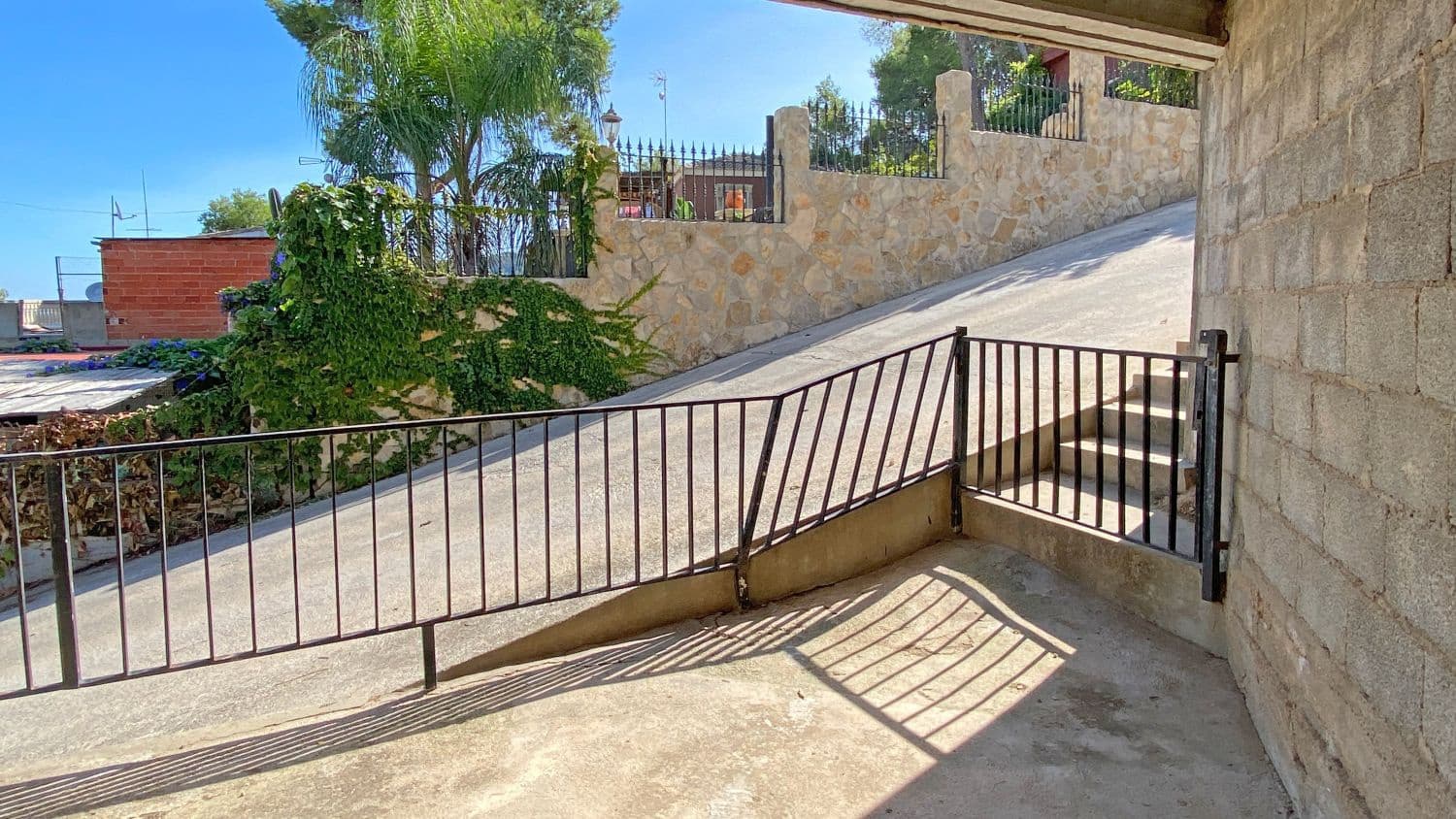 3 soveværelse Villa til salg i Llauri med swimmingpool - € 270.000 (Ref: 8679526)