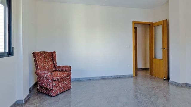 2 bedroom Beach Apartment for sale in Bellreguard with pool garage - € 174,950 (Ref: 8812125)