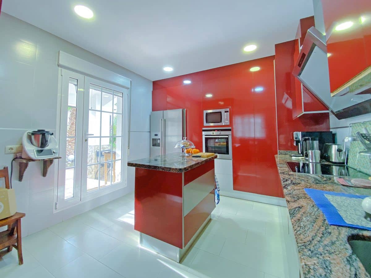 9 soveværelse Villa til salg i Beniganim med swimmingpool - € 899.000 (Ref: 8840628)