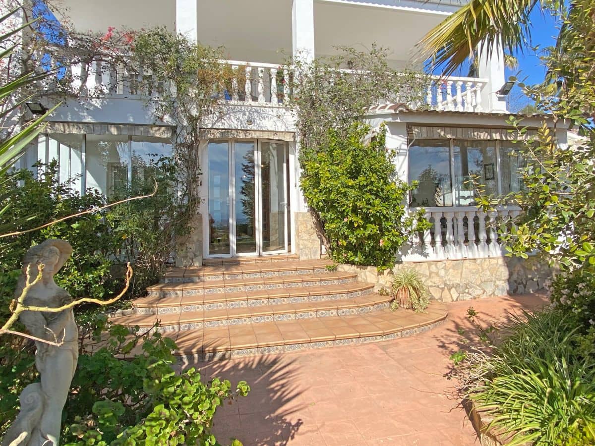 9 soveværelse Villa til salg i Beniganim med swimmingpool - € 899.000 (Ref: 8840628)