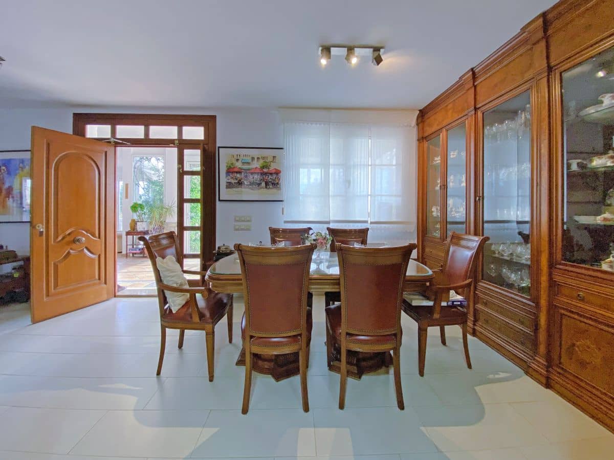 9 soveværelse Villa til salg i Beniganim med swimmingpool - € 899.000 (Ref: 8840628)