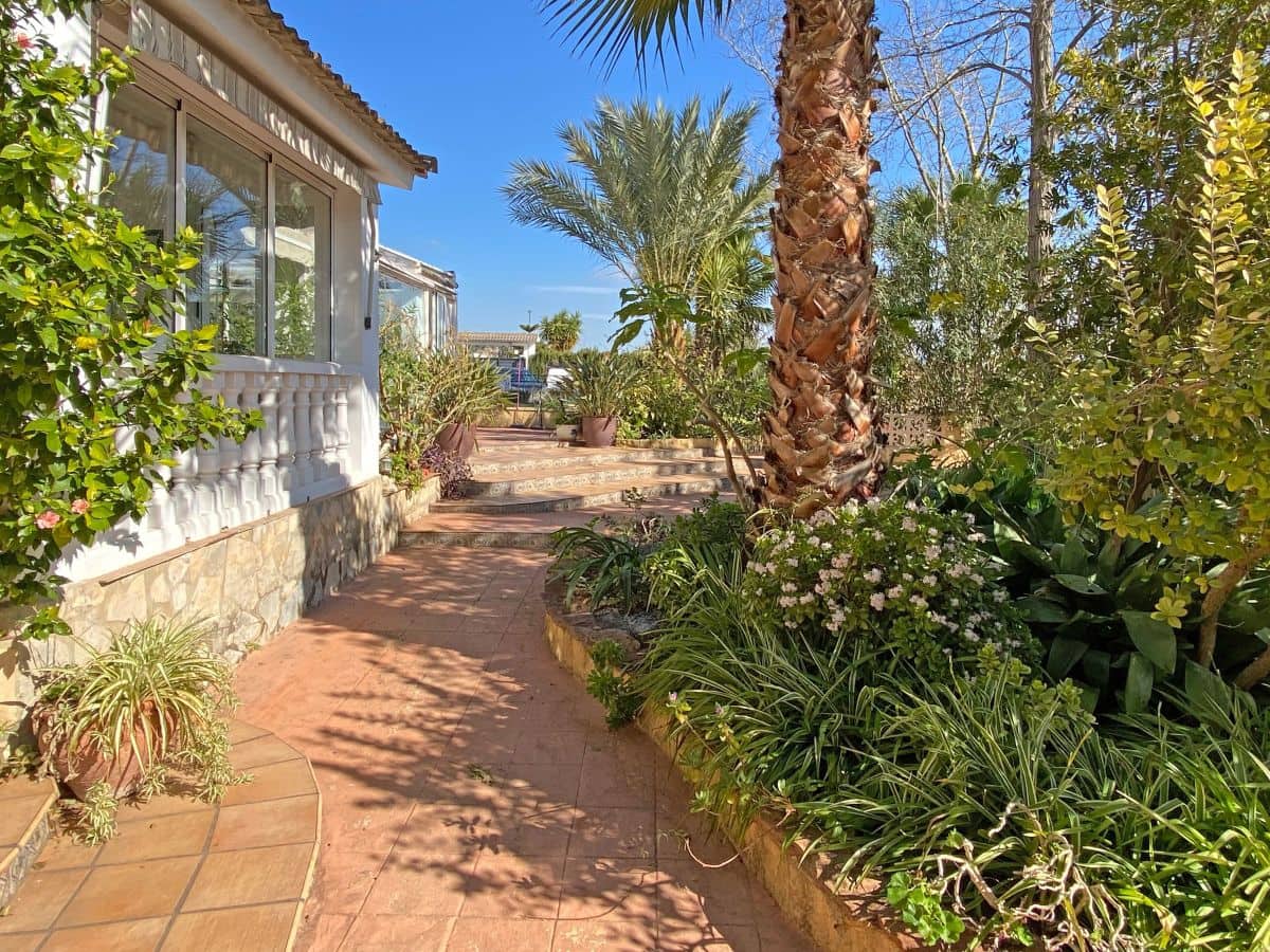 9 soveværelse Villa til salg i Beniganim med swimmingpool - € 899.000 (Ref: 8840628)