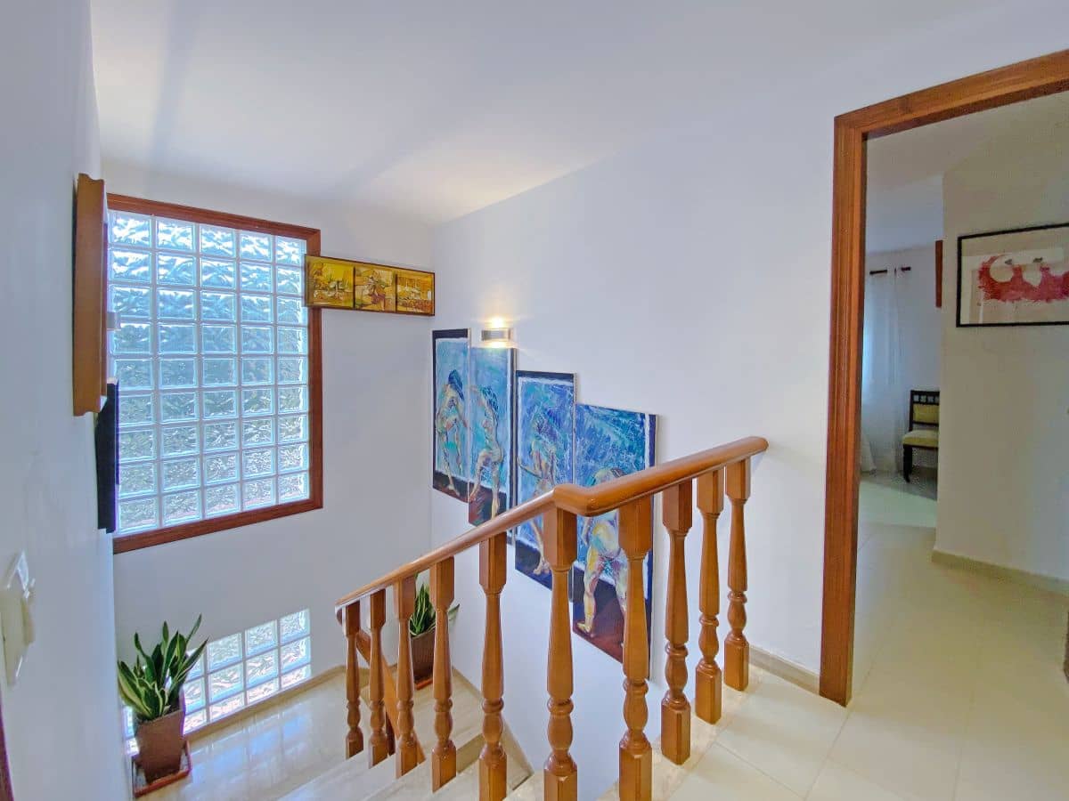 9 soveværelse Villa til salg i Beniganim med swimmingpool - € 899.000 (Ref: 8840628)