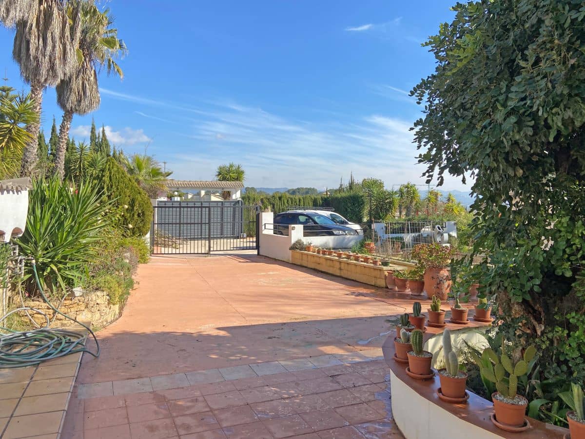 9 soveværelse Villa til salg i Beniganim med swimmingpool - € 899.000 (Ref: 8840628)