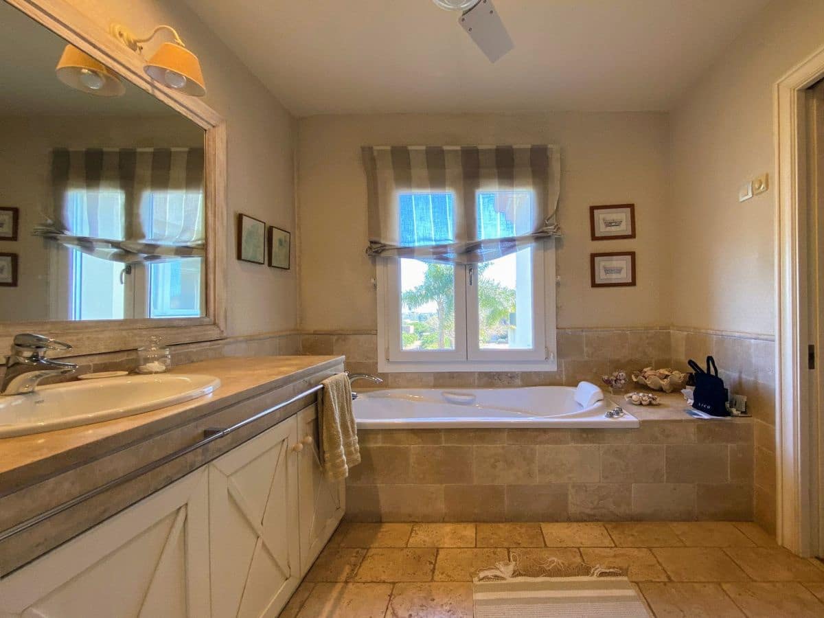 5 soveværelse Villa til salg i Gandia med swimmingpool - € 1.100.000 (Ref: 8866772)