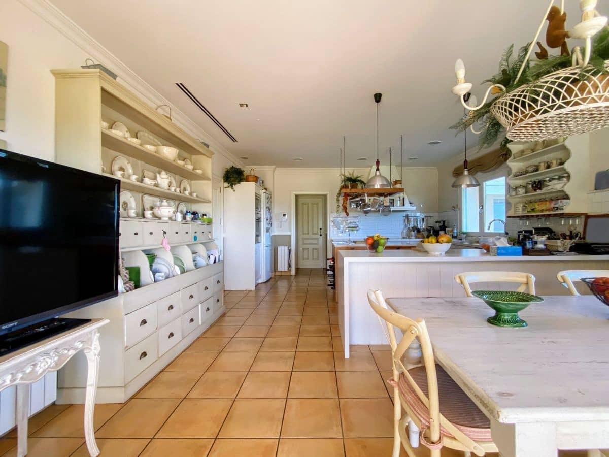 5 soveværelse Villa til salg i Gandia med swimmingpool - € 1.100.000 (Ref: 8866772)