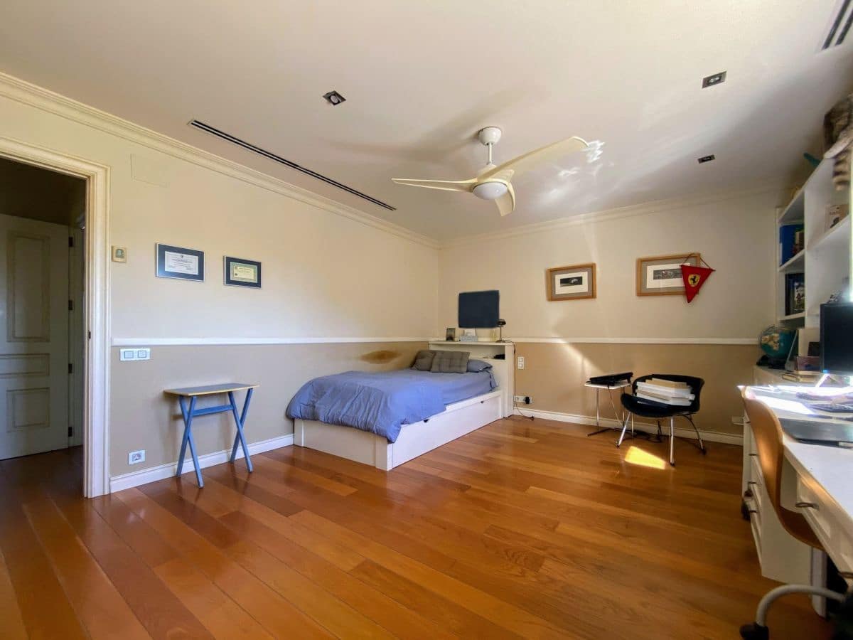 5 soveværelse Villa til salg i Gandia med swimmingpool - € 1.100.000 (Ref: 8866772)