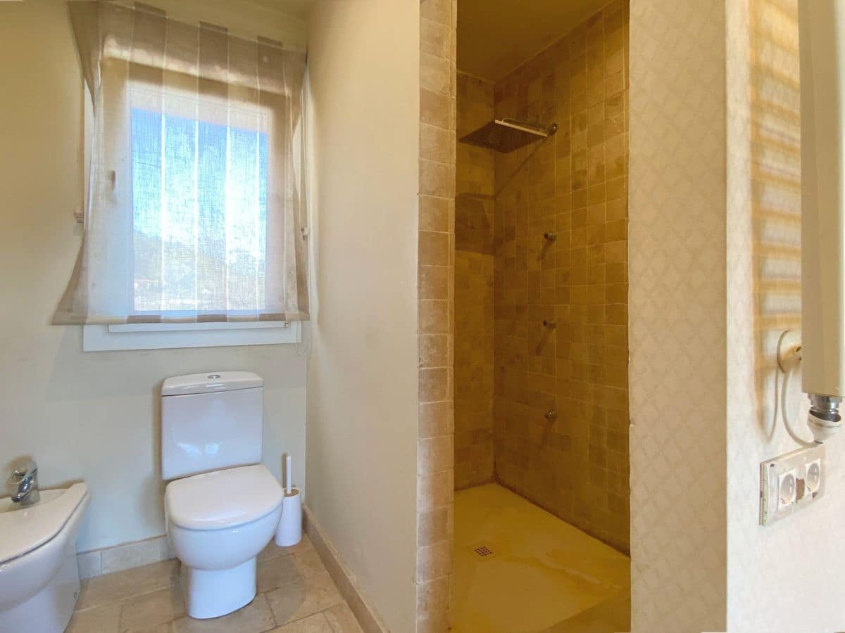 5 soveværelse Villa til salg i Gandia med swimmingpool - € 1.100.000 (Ref: 8866772)