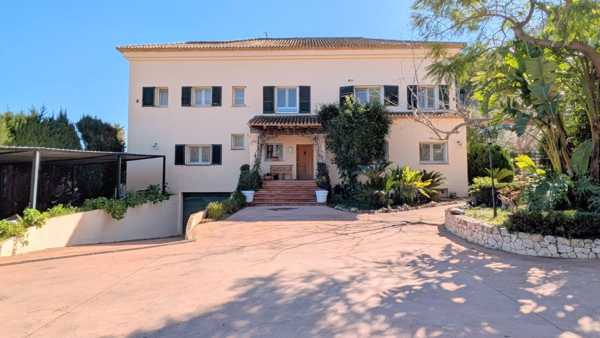 5 soveværelse Villa til salg i Gandia med swimmingpool - € 1.100.000 (Ref: 8866772)