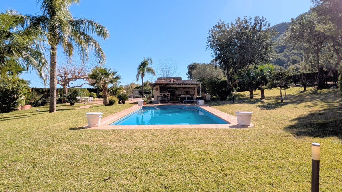 5 soveværelse Villa til salg i Gandia med swimmingpool - € 1.100.000 (Ref: 8866772)