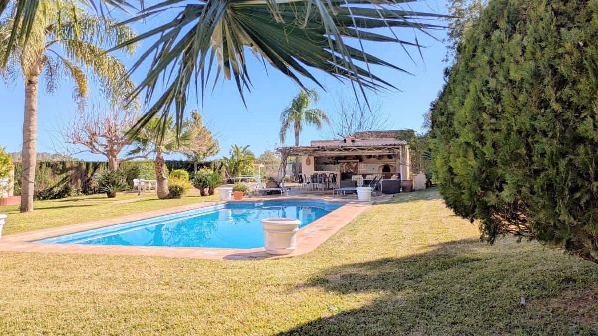 5 soveværelse Villa til salg i Gandia med swimmingpool - € 1.100.000 (Ref: 8866772)