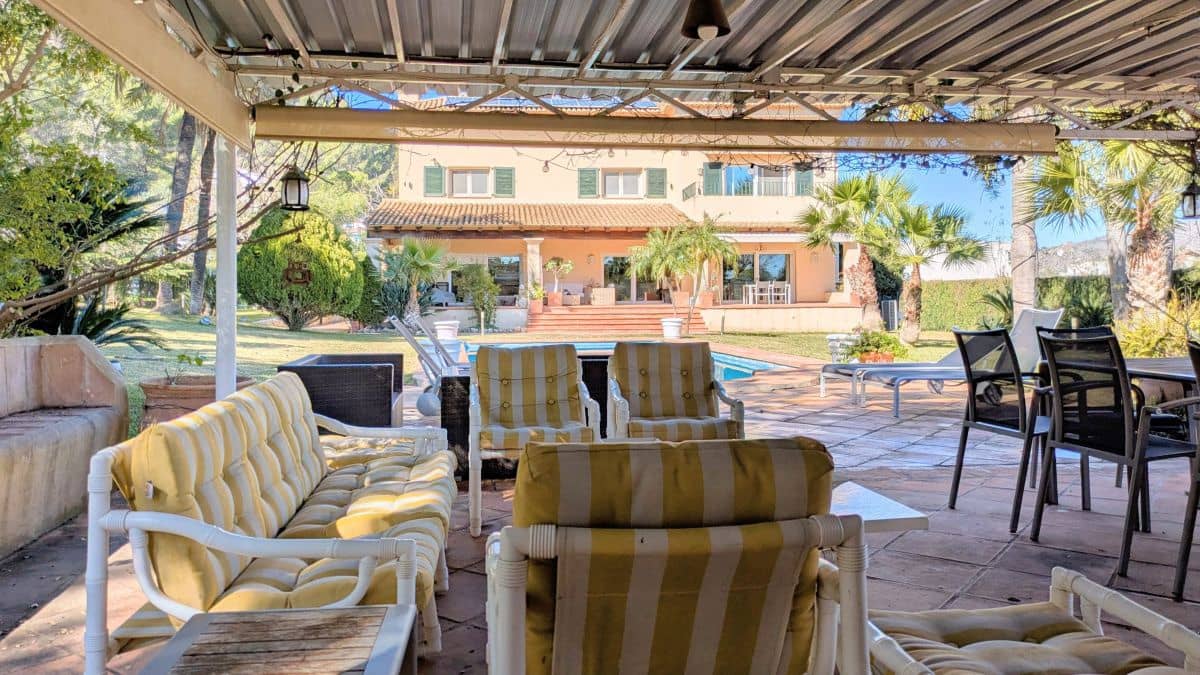 5 soveværelse Villa til salg i Gandia med swimmingpool - € 1.100.000 (Ref: 8866772)