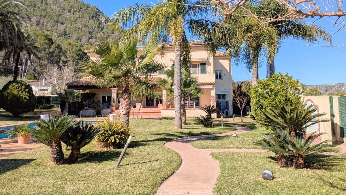 5 soveværelse Villa til salg i Gandia med swimmingpool - € 1.100.000 (Ref: 8866772)