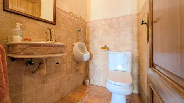 4 slaapkamer Huis te koop in Bocairent - € 550.000 (Ref: 8910827)