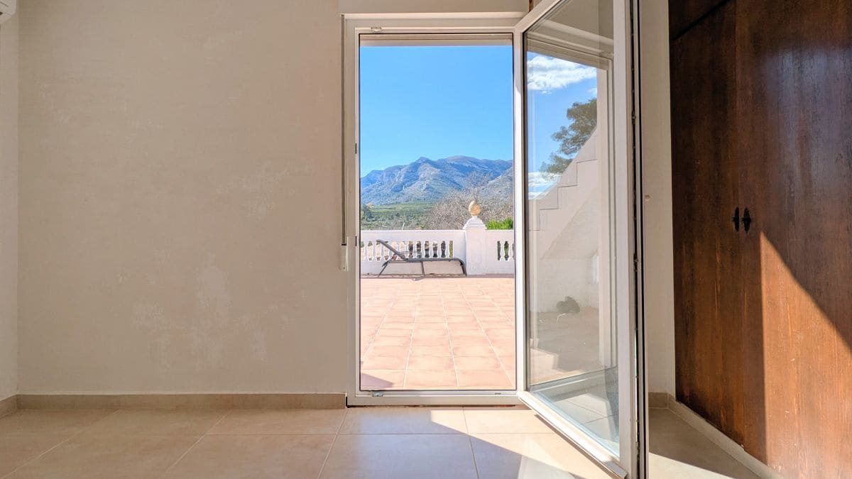 7 slaapkamer Villa te koop in Gandia met zwembad - € 790.000 (Ref: 8910828)