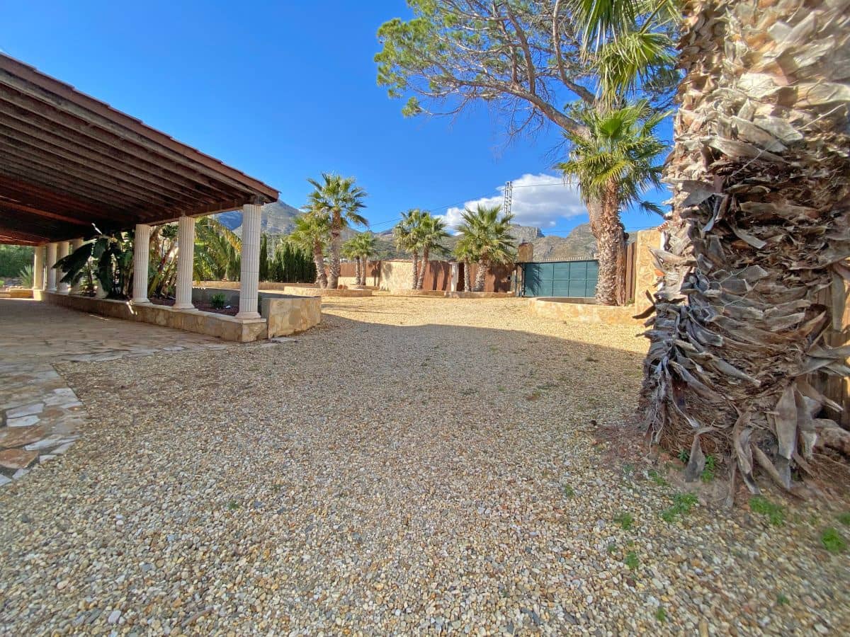 7 slaapkamer Villa te koop in Gandia met zwembad - € 790.000 (Ref: 8910828)