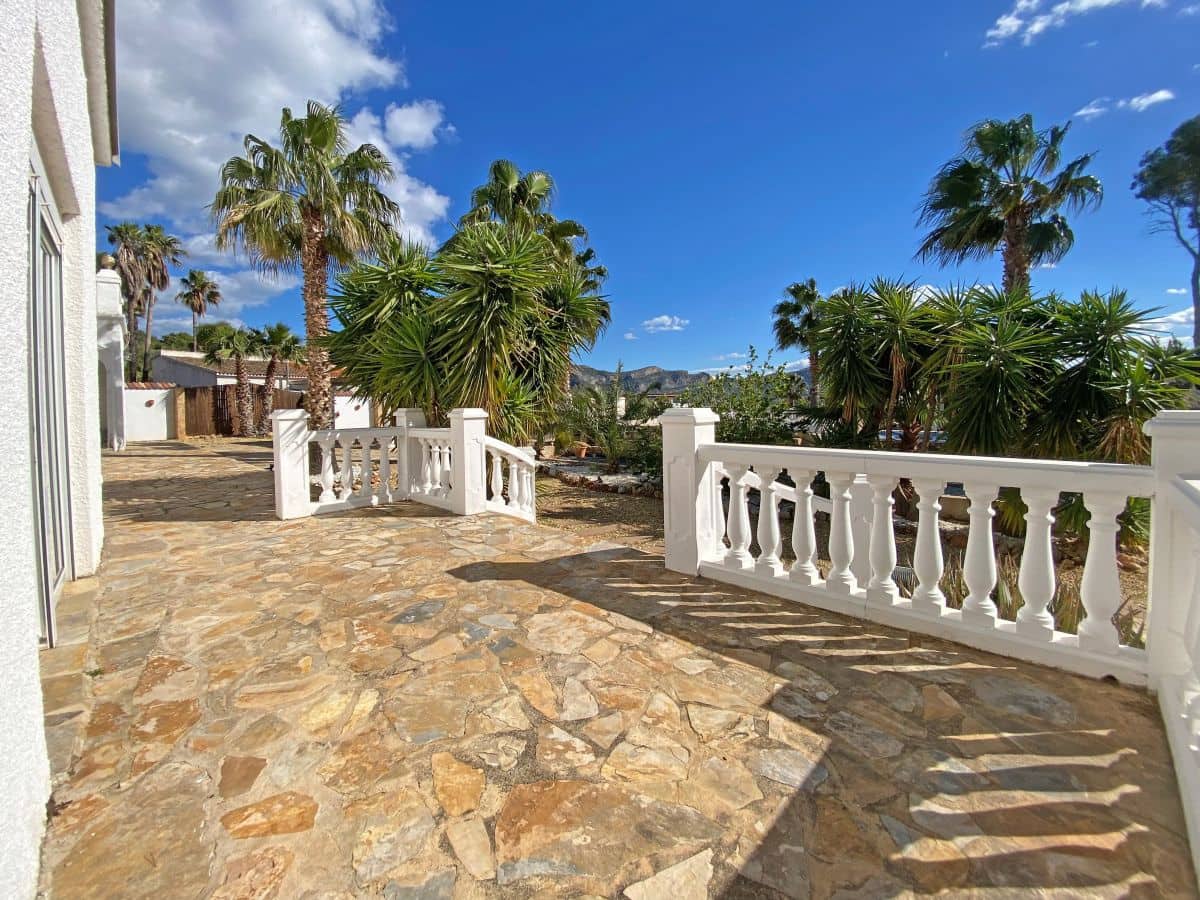 7 slaapkamer Villa te koop in Gandia met zwembad - € 790.000 (Ref: 8910828)