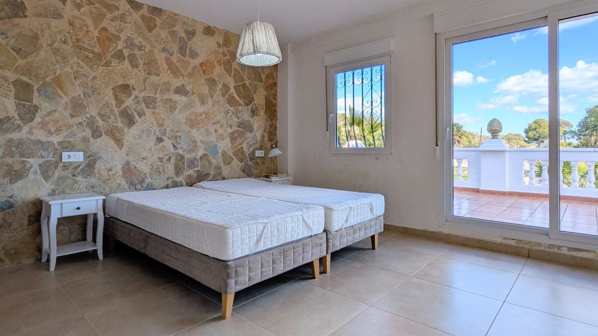 7 slaapkamer Villa te koop in Gandia met zwembad - € 790.000 (Ref: 8910828)