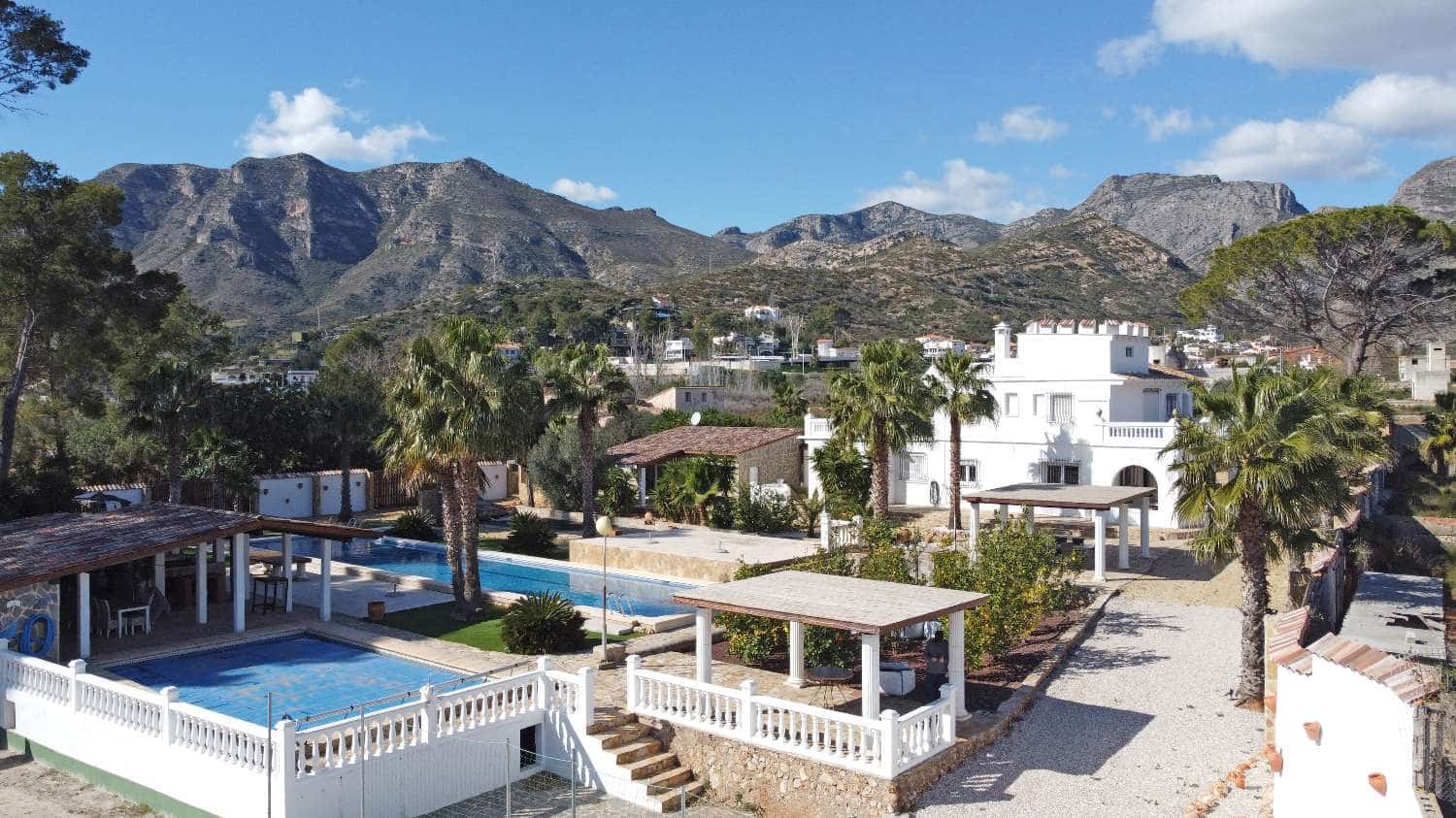 7 slaapkamer Villa te koop in Gandia met zwembad - € 790.000 (Ref: 8910828)