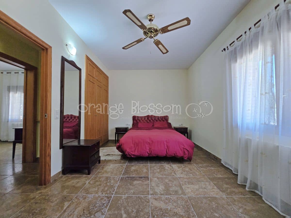 3 soveværelse Villa til salg i Chella med swimmingpool - € 349.950 (Ref: 9050675)