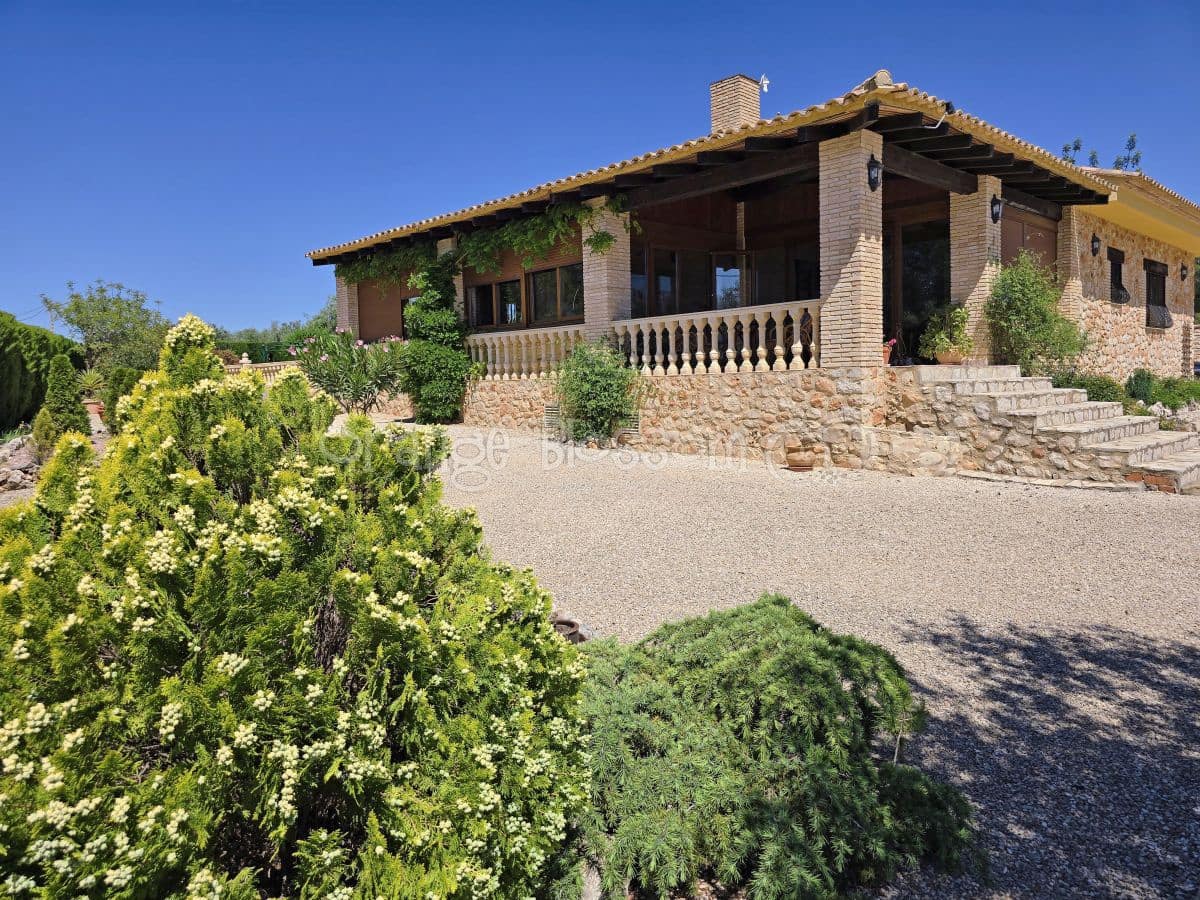 3 soveværelse Villa til salg i Chella med swimmingpool - € 349.950 (Ref: 9050675)