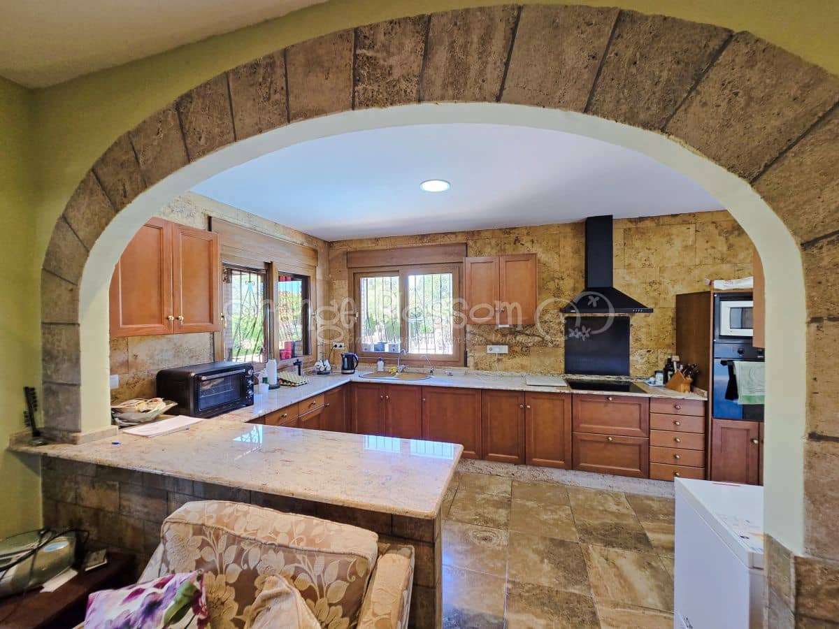 3 soveværelse Villa til salg i Chella med swimmingpool - € 349.950 (Ref: 9050675)