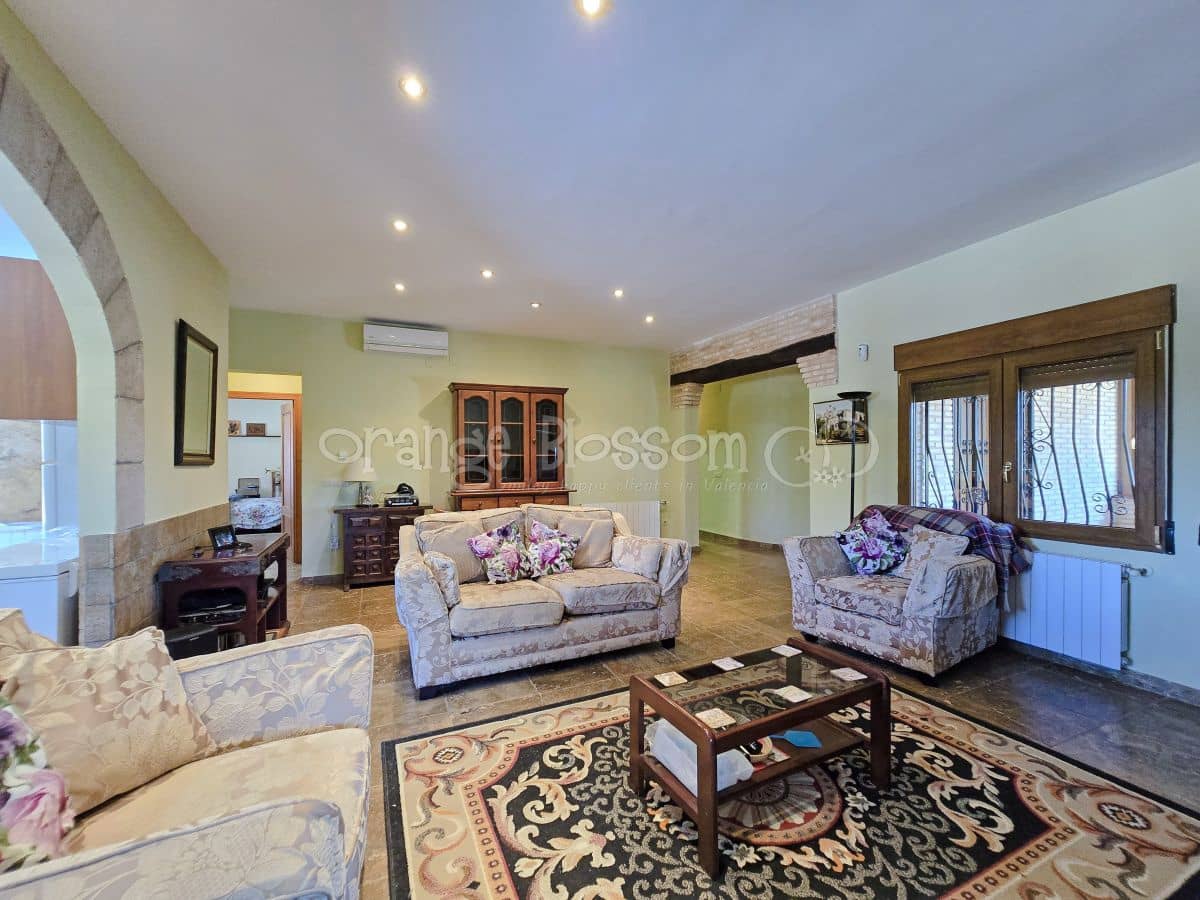 3 soveværelse Villa til salg i Chella med swimmingpool - € 349.950 (Ref: 9050675)