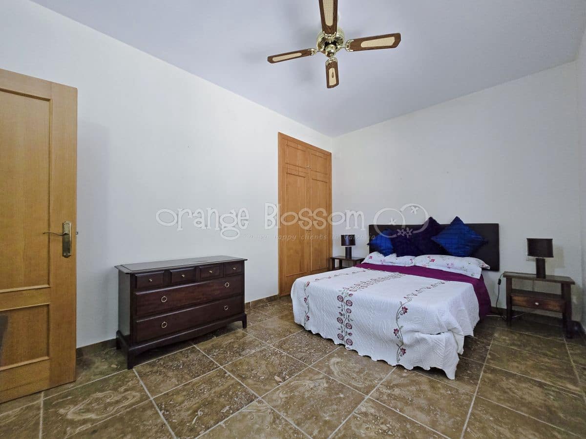 3 soveværelse Villa til salg i Chella med swimmingpool - € 349.950 (Ref: 9050675)