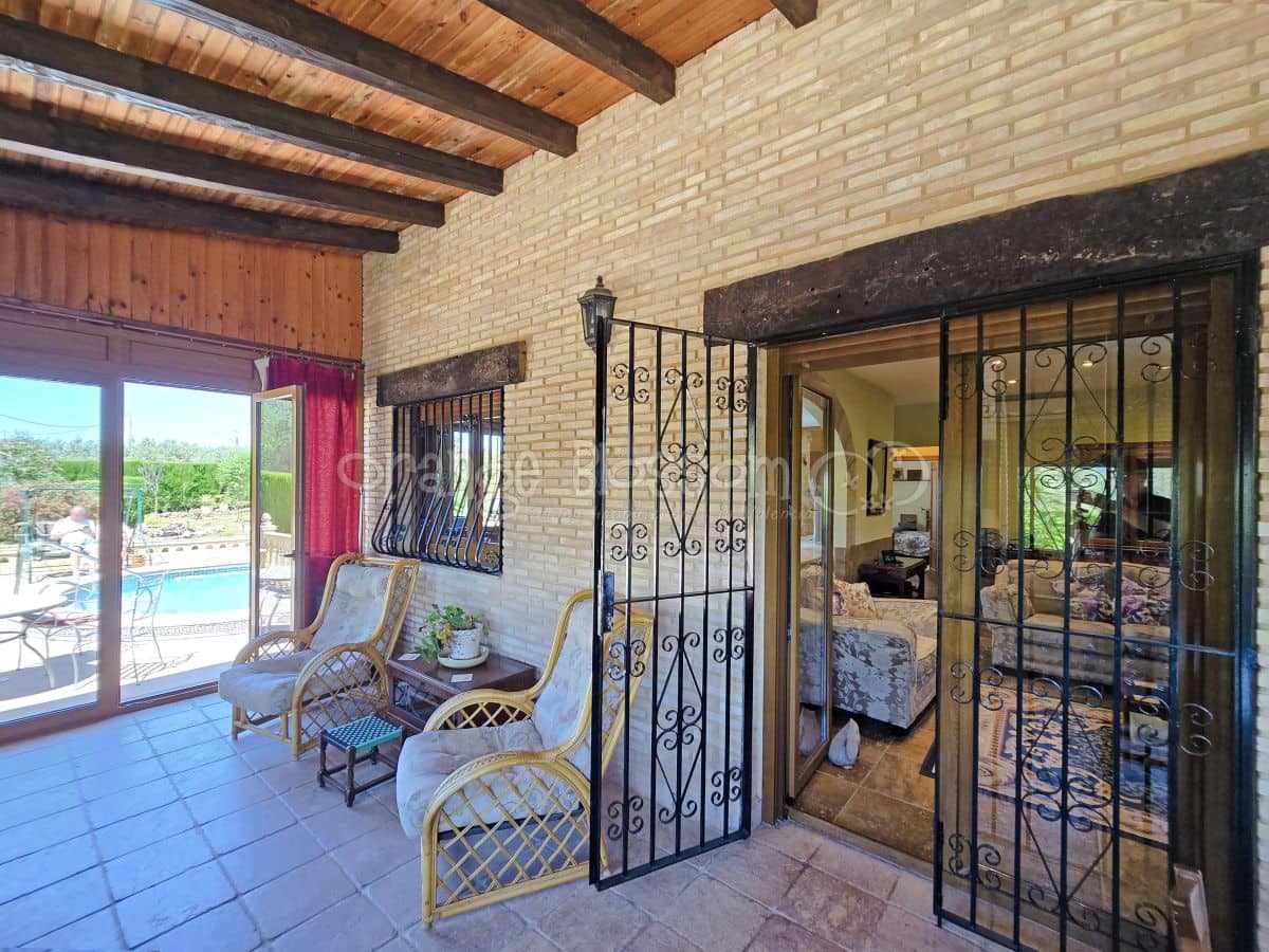 3 soveværelse Villa til salg i Chella med swimmingpool - € 349.950 (Ref: 9050675)