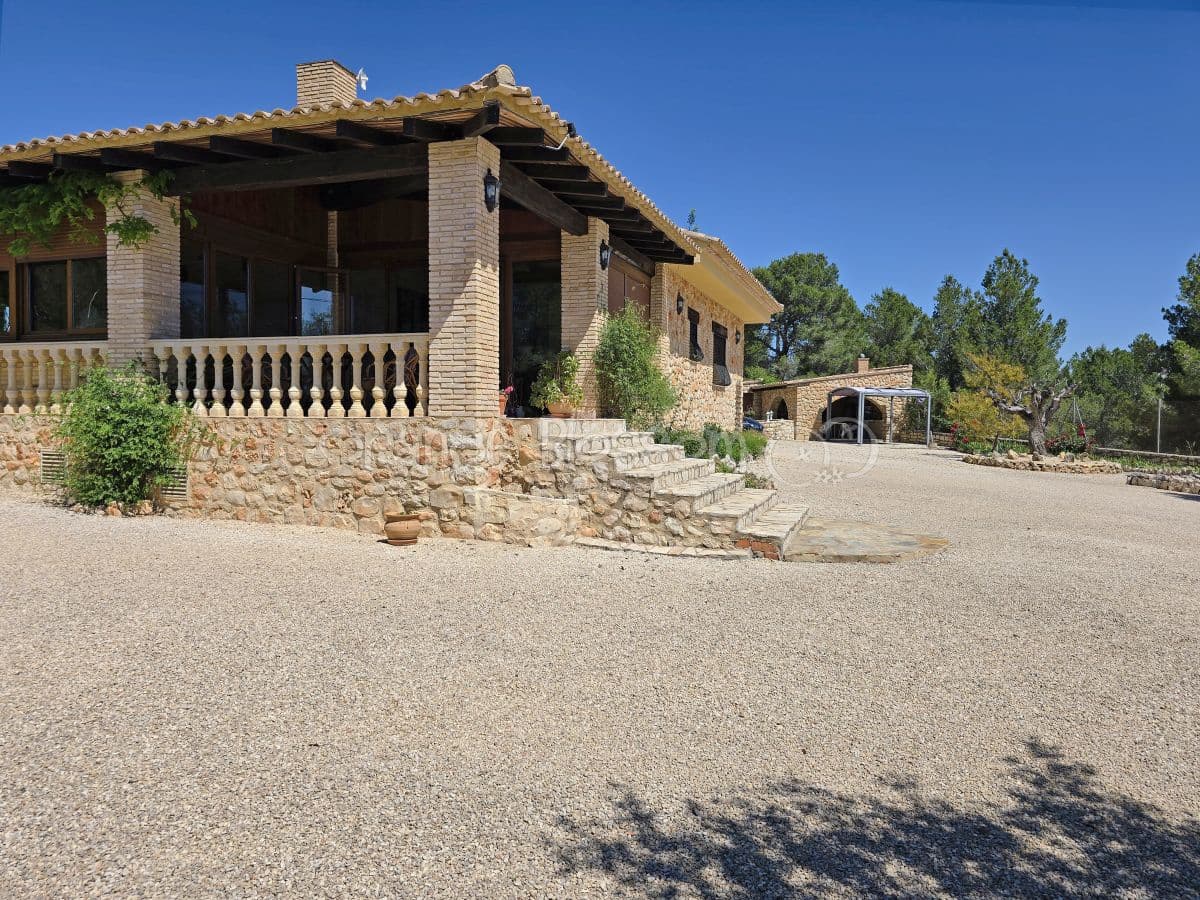 3 soveværelse Villa til salg i Chella med swimmingpool - € 349.950 (Ref: 9050675)