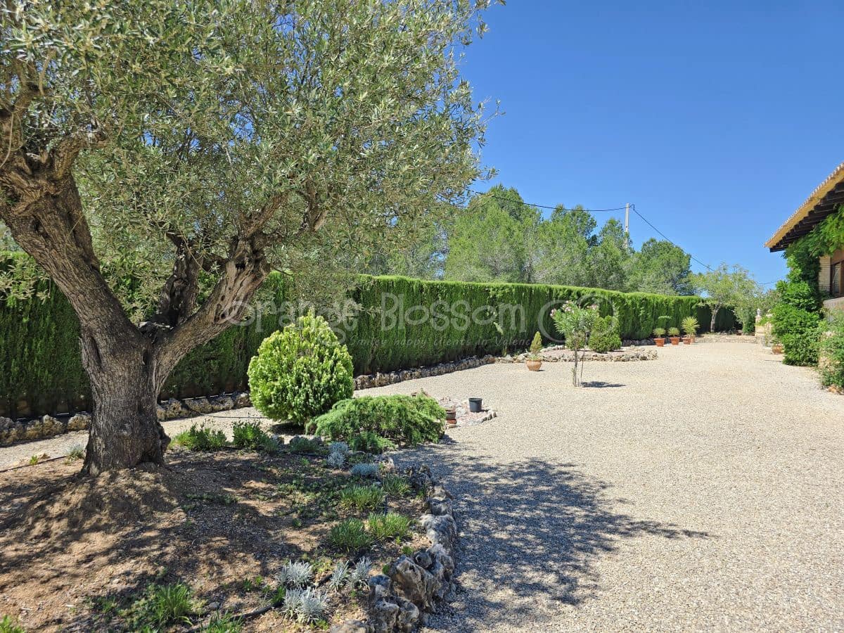 3 soveværelse Villa til salg i Chella med swimmingpool - € 349.950 (Ref: 9050675)