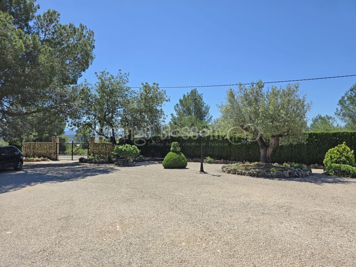 3 soveværelse Villa til salg i Chella med swimmingpool - € 349.950 (Ref: 9050675)